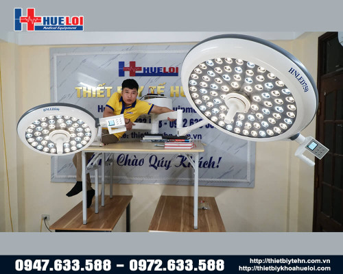 Đèn Led phẫu thuật treo trần nhà 2 nhánh 750/550