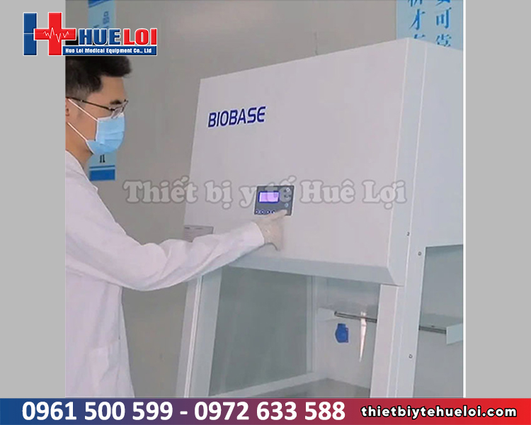 tủ hút pcr phòng thí nghiệm