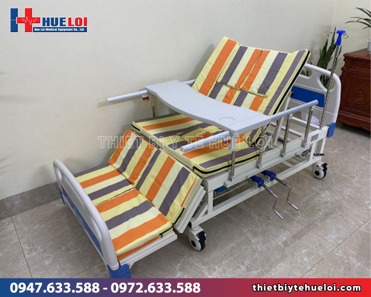 giường y tế hạ chân góc to có vỉa